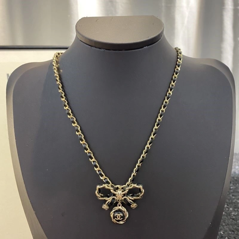 Youthful Chanel Necklaces 220833