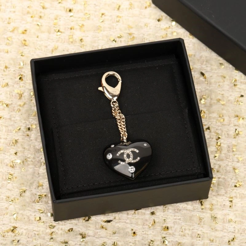 Seasonal Chanel Necklaces 220831