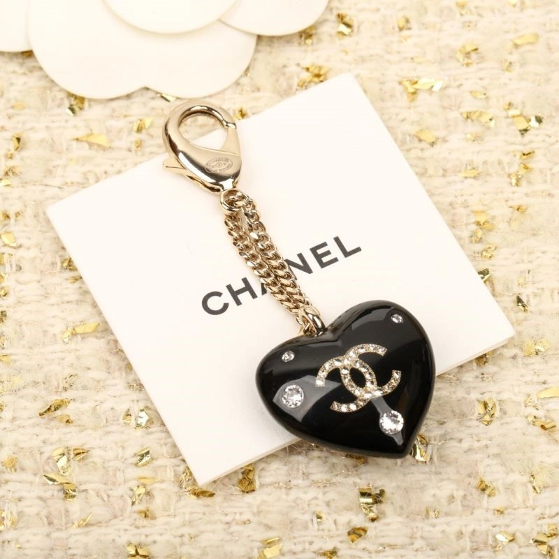 Seasonal Chanel Necklaces 220831