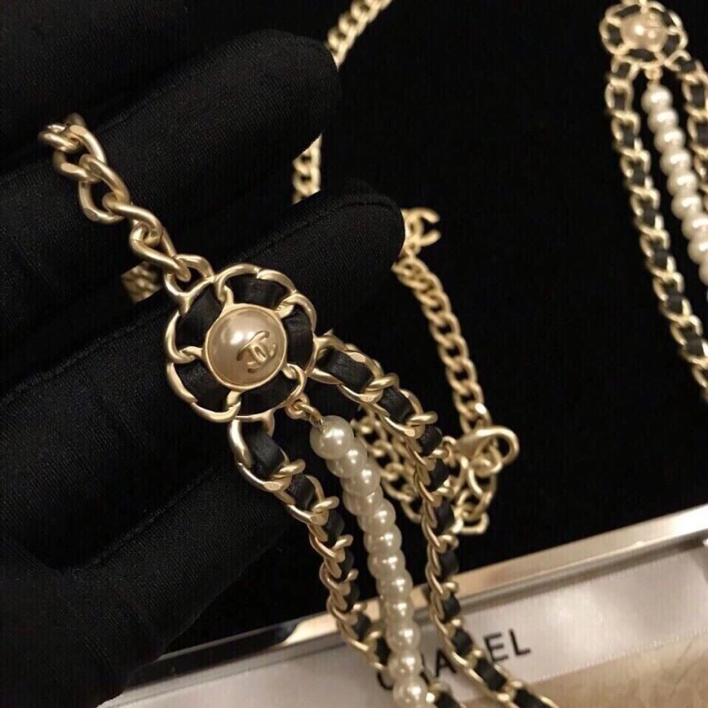 Chanel Necklaces EyeCatching 220830
