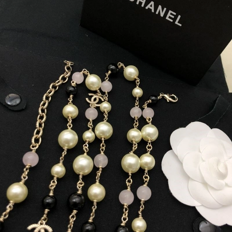 Chanel Necklaces Resilient 220822