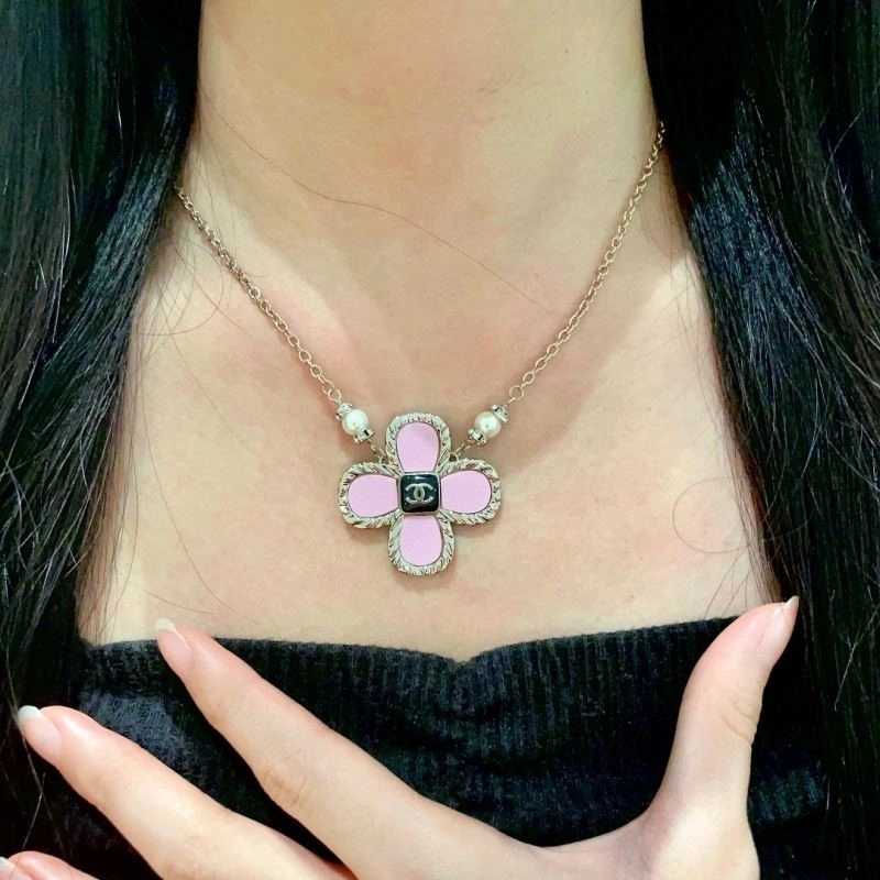 Chanel Necklaces Refined 220821