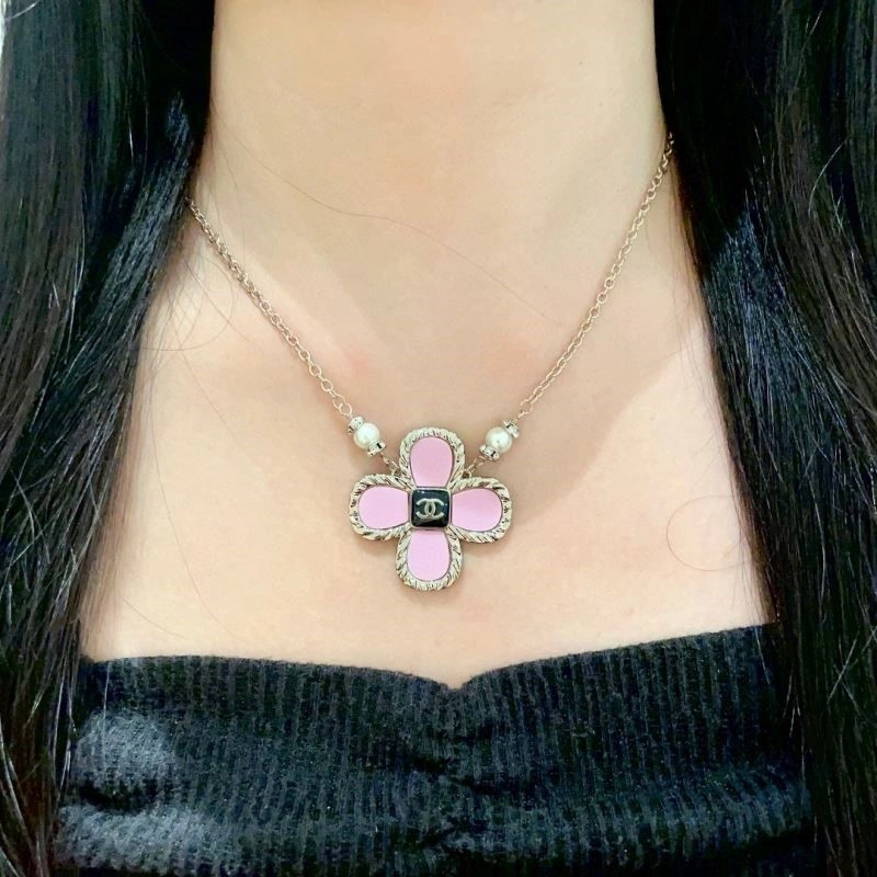 Chanel Necklaces Refined 220821