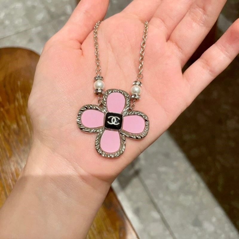 Chanel Necklaces Refined 220821