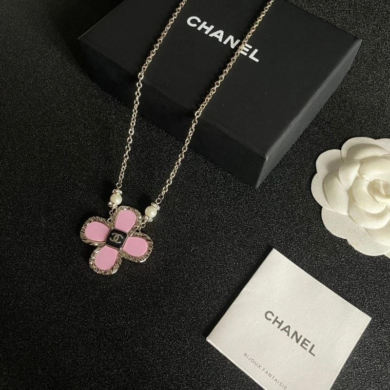 Chanel Necklaces Refined 220821