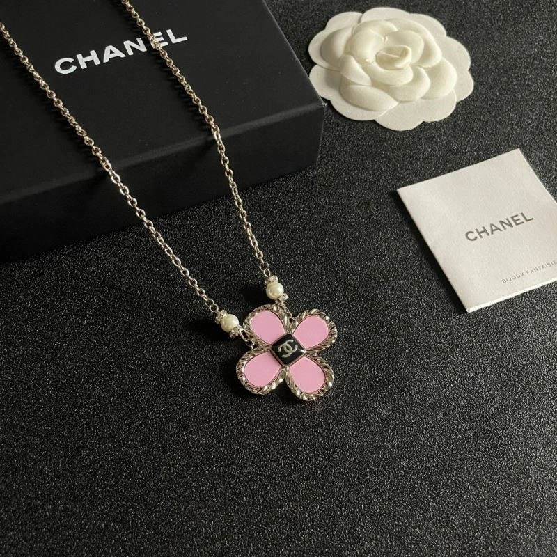 Chanel Necklaces Refined 220821