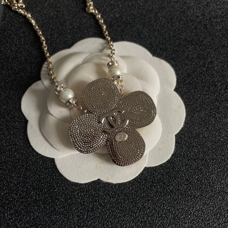 Chanel Necklaces Refined 220821