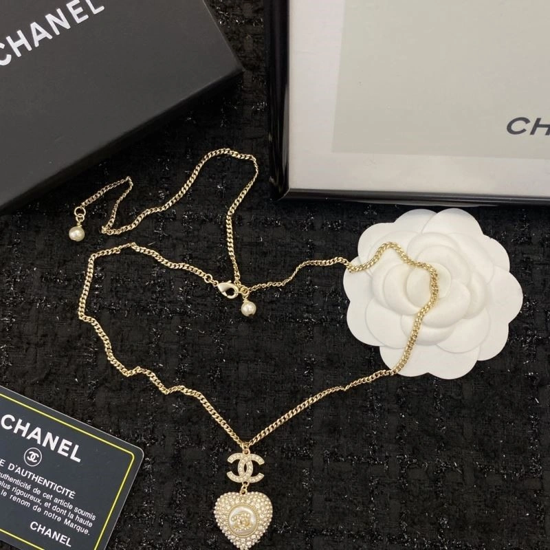 UrbanChic Chanel Necklaces 220835