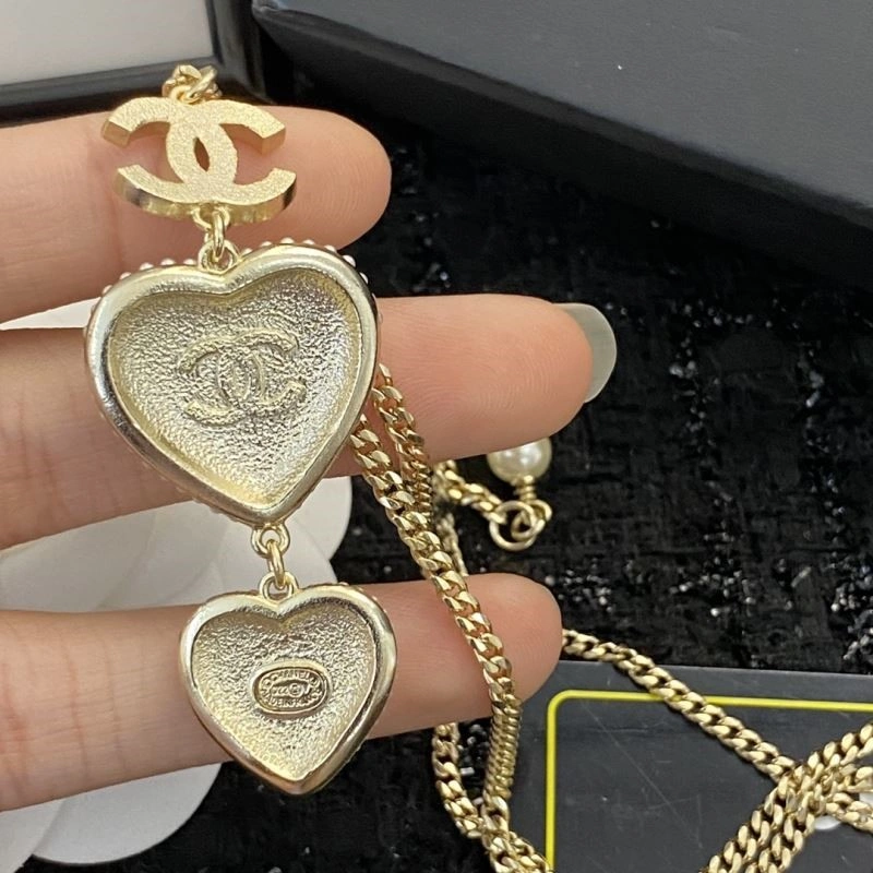 UrbanChic Chanel Necklaces 220835