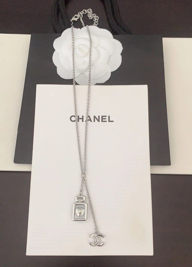 Chanel Necklaces DailyWear 220819