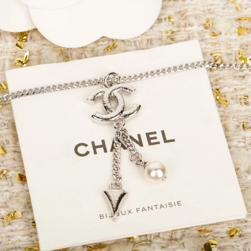 Chic Chanel Necklaces 220823