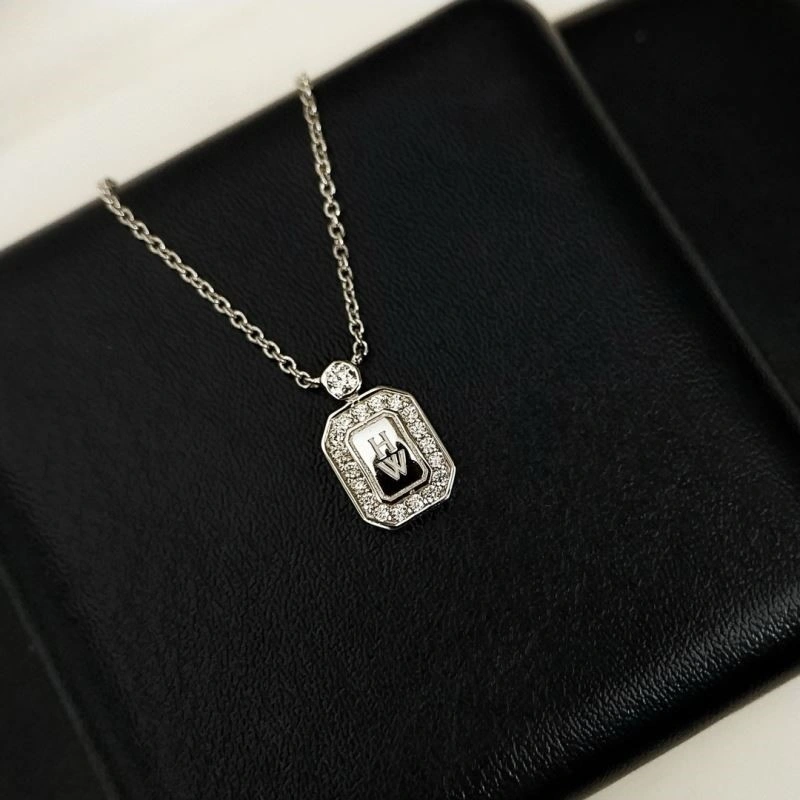 WellDesigned Chanel Necklaces 220806