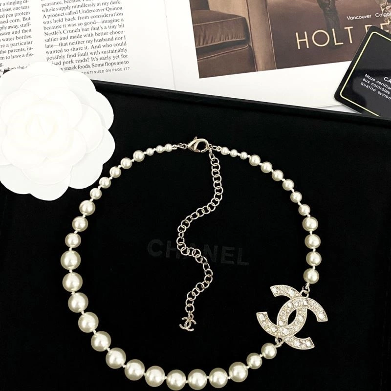 Chanel Necklaces Flexible 220811