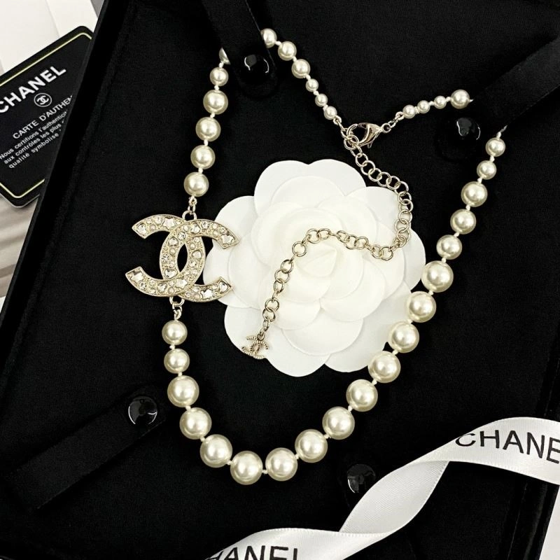 Chanel Necklaces Flexible 220811