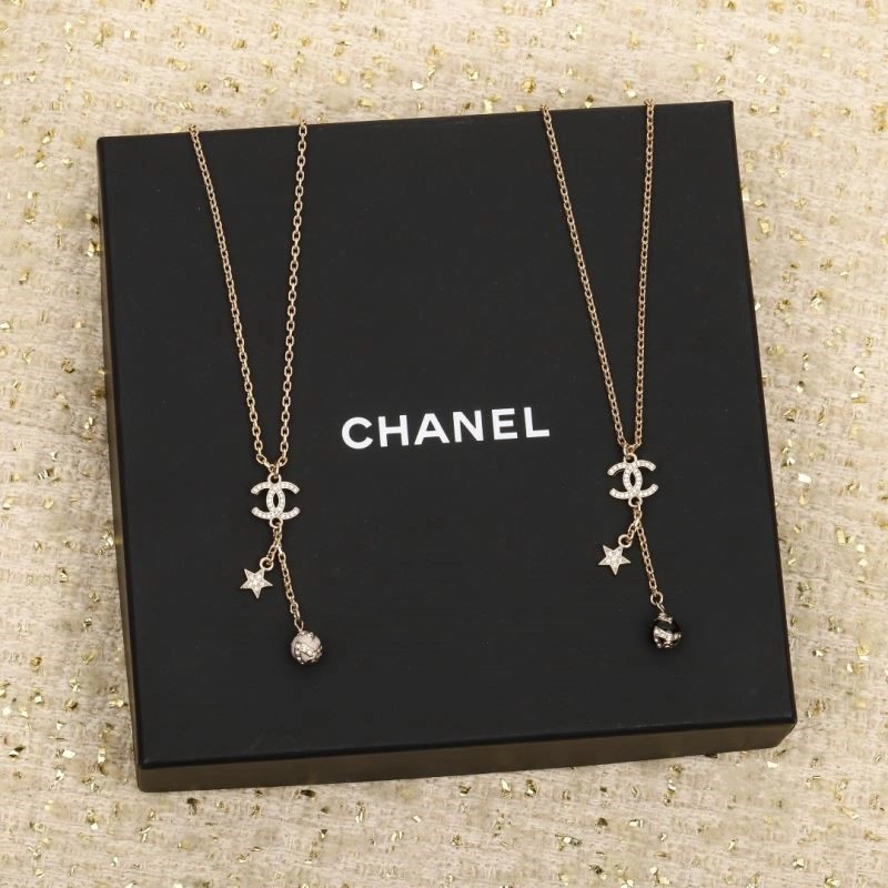Stylish Chanel Necklaces 220808