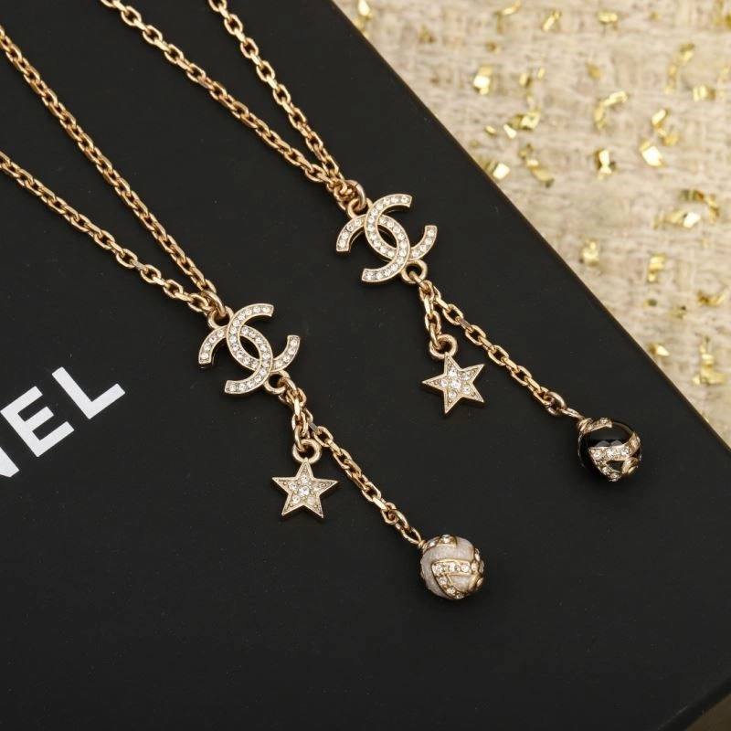 Stylish Chanel Necklaces 220808