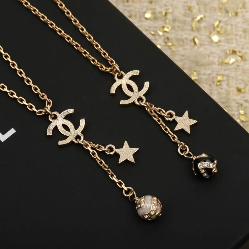 Stylish Chanel Necklaces 220808