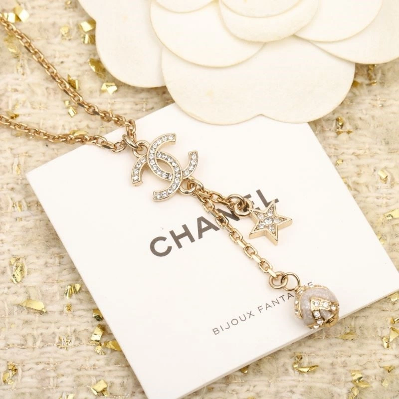 Stylish Chanel Necklaces 220808