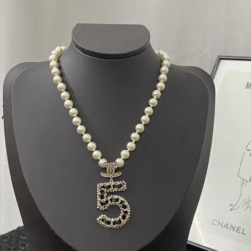 Stylish Chanel Necklaces 220816