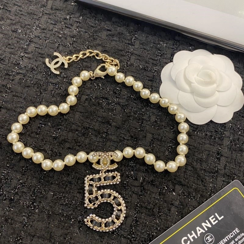 Stylish Chanel Necklaces 220816