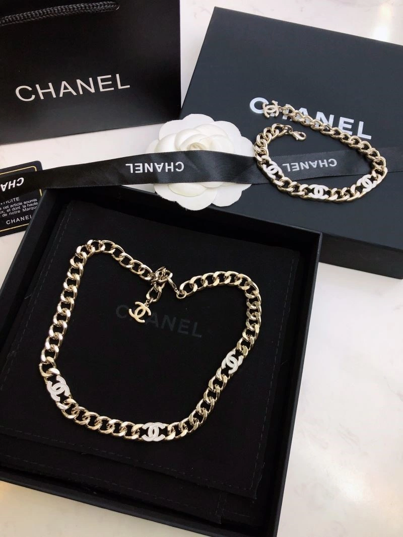 Chanel Necklaces Supportive 220801