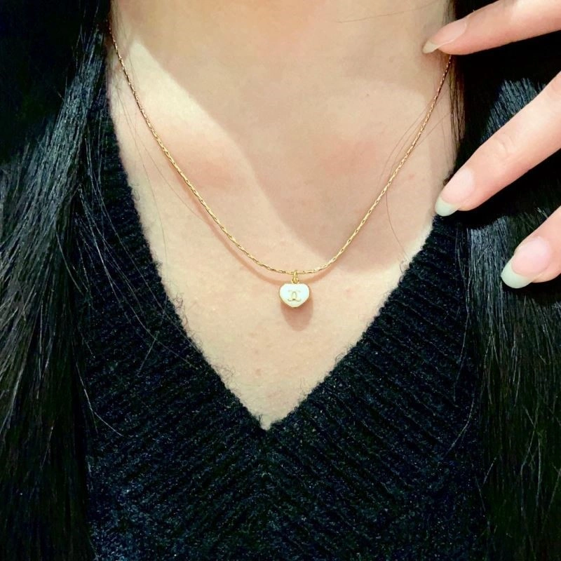 Chanel Necklaces Casual 220787