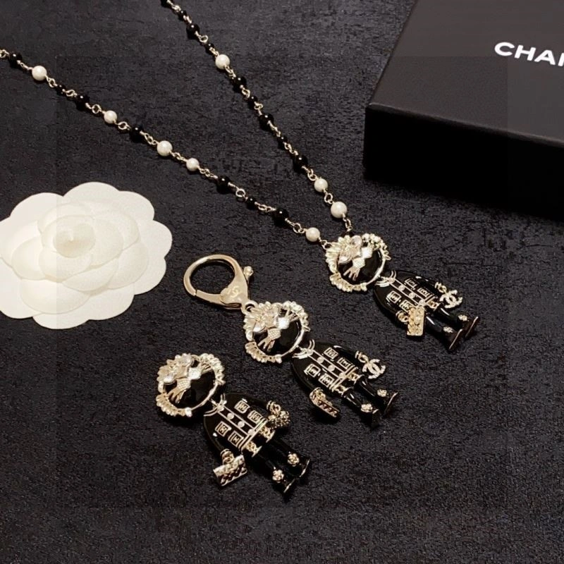 Chanel Necklaces Snug 220792