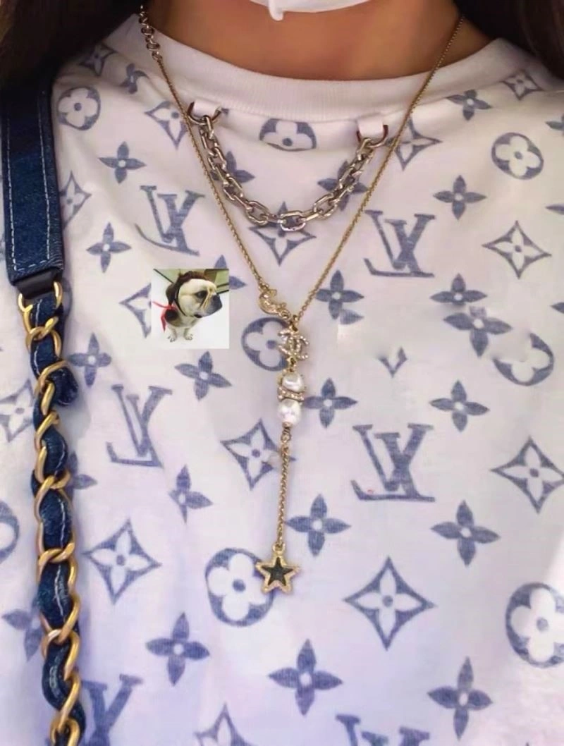 Chanel Necklaces Functional 220790