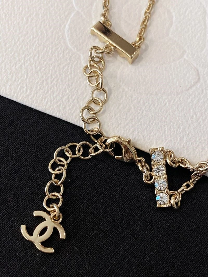 Modern Chanel Necklaces 220771