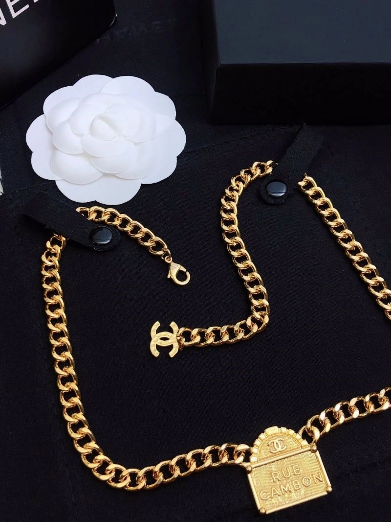 Vibrant Chanel Necklaces 220784