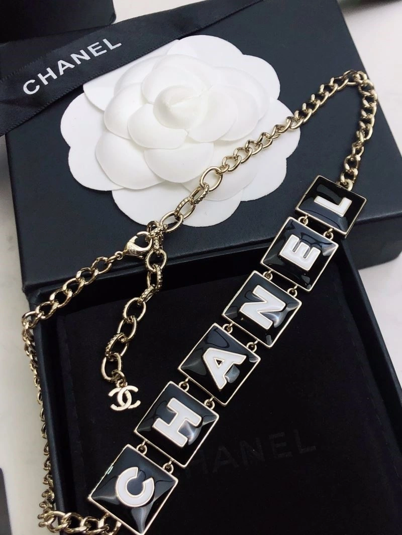 Sophisticated Chanel Necklaces 220797