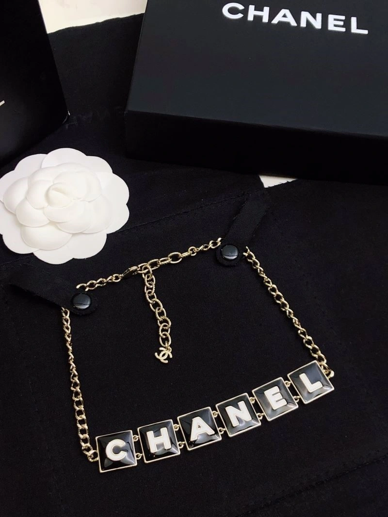 Sophisticated Chanel Necklaces 220797