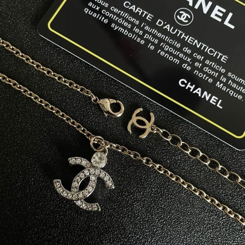 Sustainable Chanel Necklaces 220766