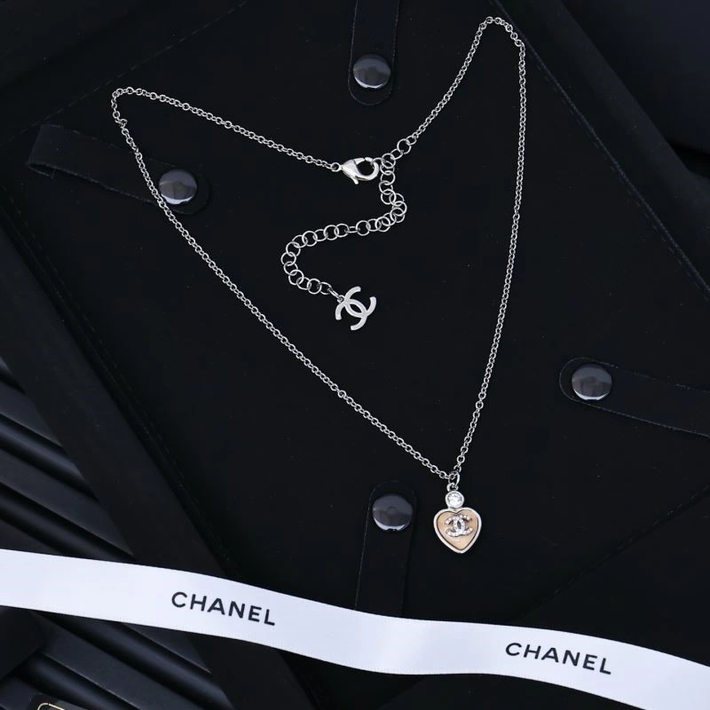 Comfortable Chanel Necklaces 220747