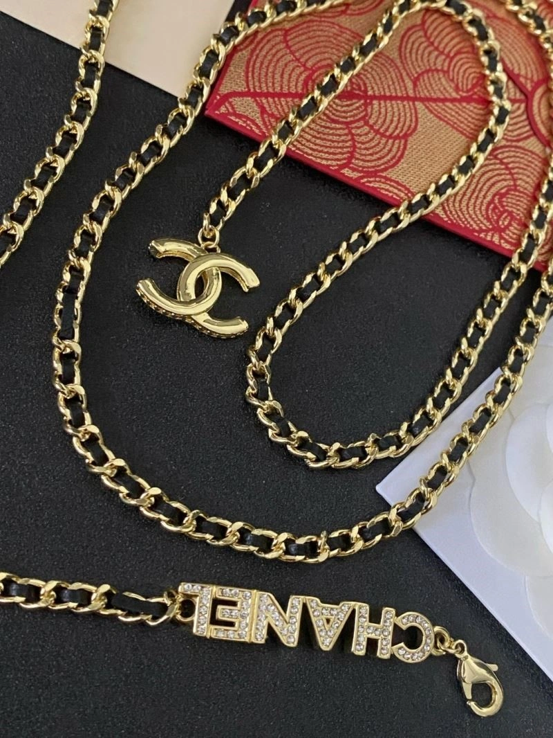 Chanel Necklaces Youthful 220812