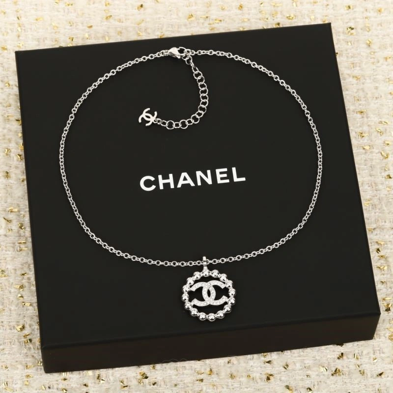 Chanel Necklaces Chic 220745