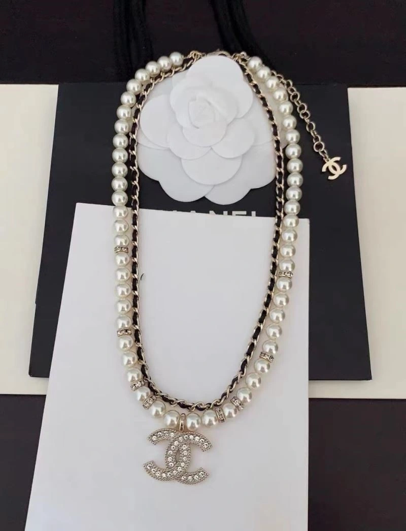 Chanel Necklaces Colorful 220751