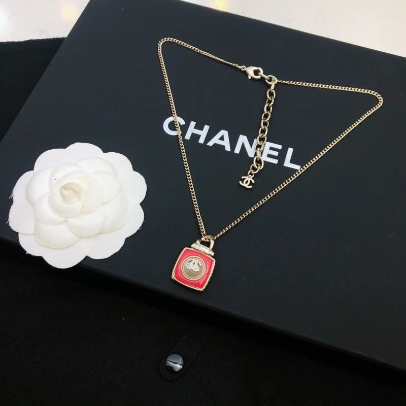 Chanel Necklaces Unisex 220765