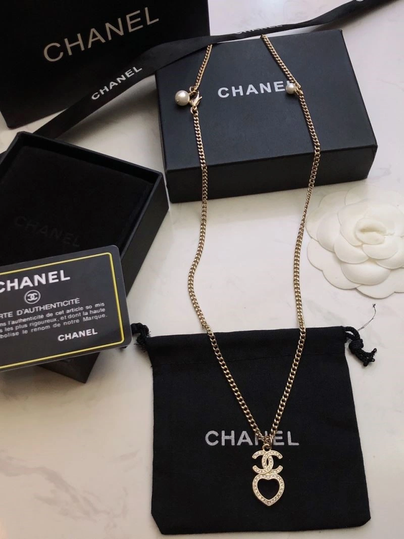 WrinkleFree Chanel Necklaces 220818