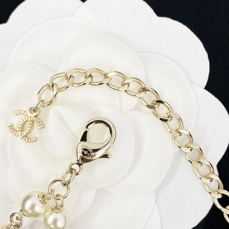 Affordable Chanel Necklaces 220737