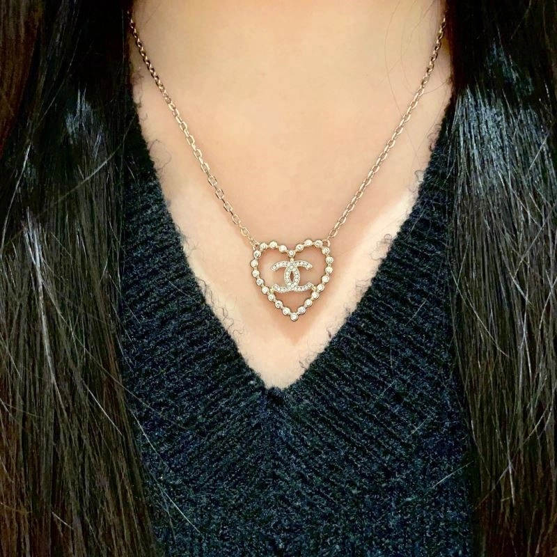 Breathable Chanel Necklaces 220730