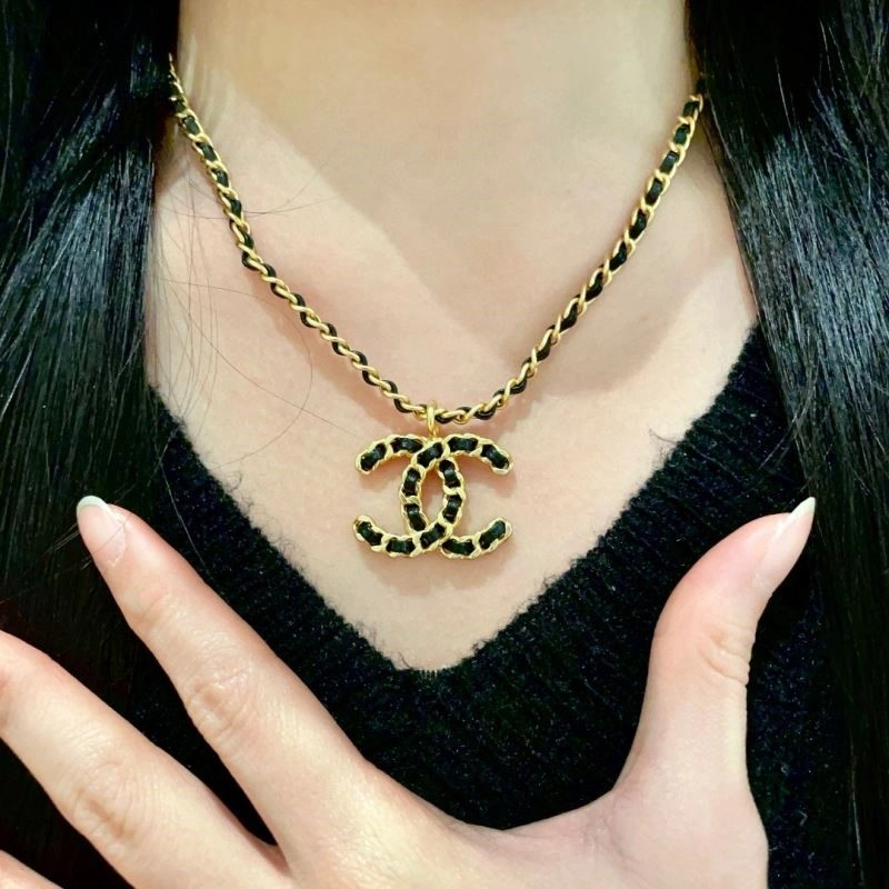 Chanel Necklaces Cozy 220799