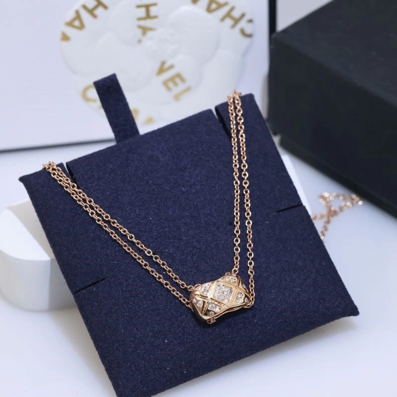 MoistureWicking Chanel Necklaces 220785