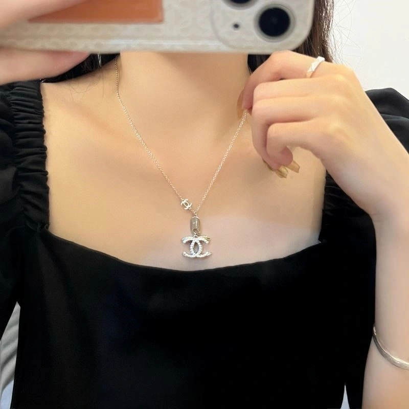 Contemporary Chanel Necklaces 220716