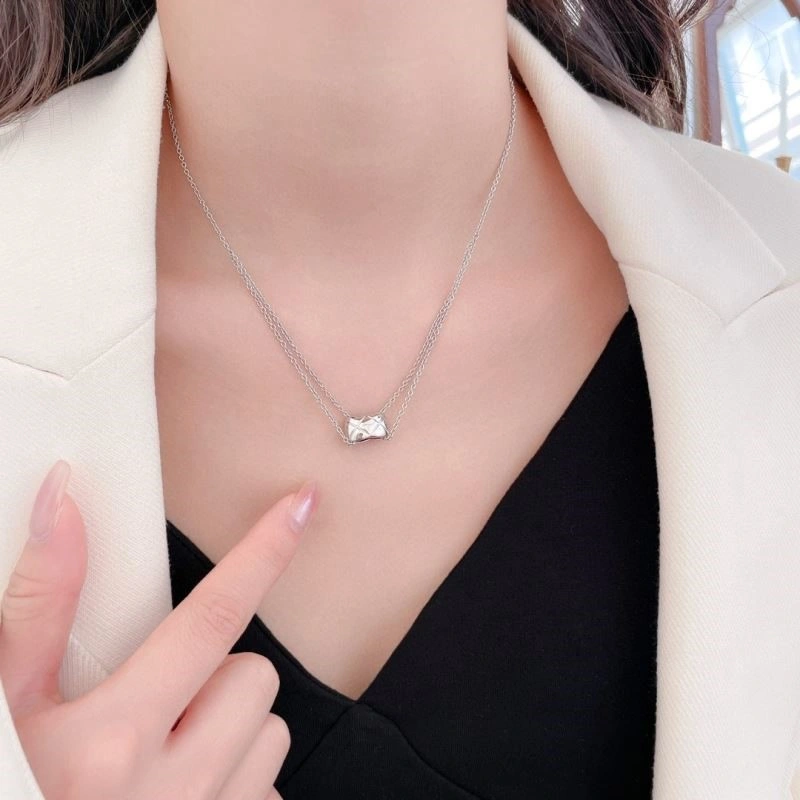 FastDry Chanel Necklaces 220723