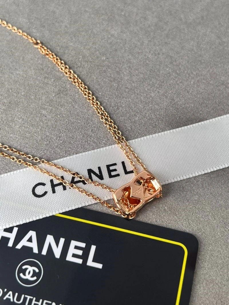 Chanel Necklaces Bold 220726