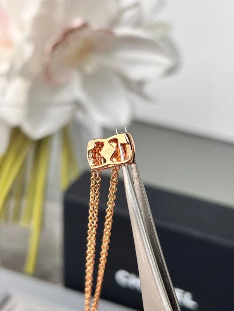 Chanel Necklaces Bold 220726