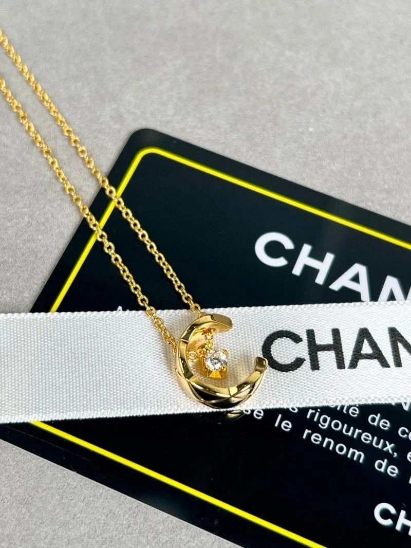 Chanel Necklaces Packable 220703