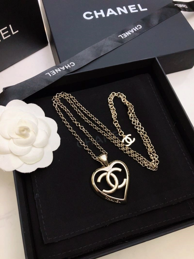 Chanel Necklaces ZipUp 220721