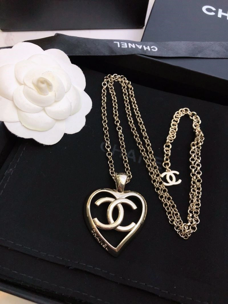 Chanel Necklaces ZipUp 220721